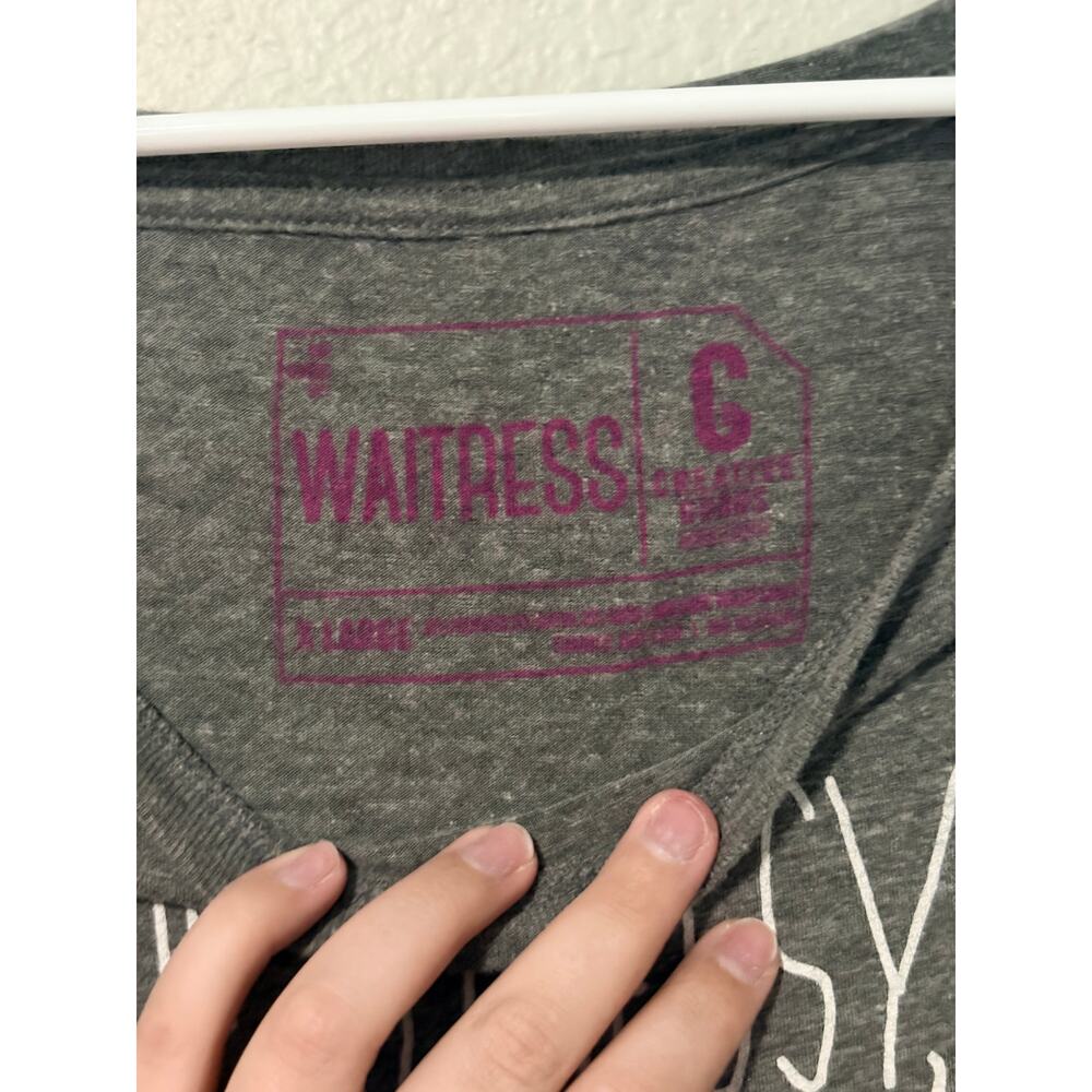 Waitress Musical "She Is Messy But She's Kind" Grey Shirt XL (Fits Like L) - Picture 6 of 6